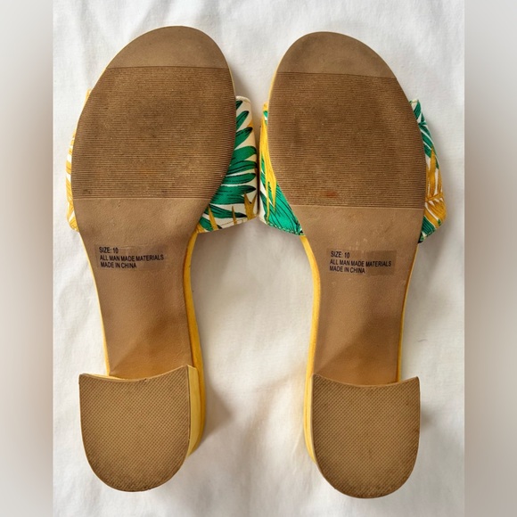Lulus Yellow Green Tropical Print Heels Size 10 - Picture 7 of 7